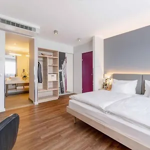Plaza Gasometer Hotel Viena