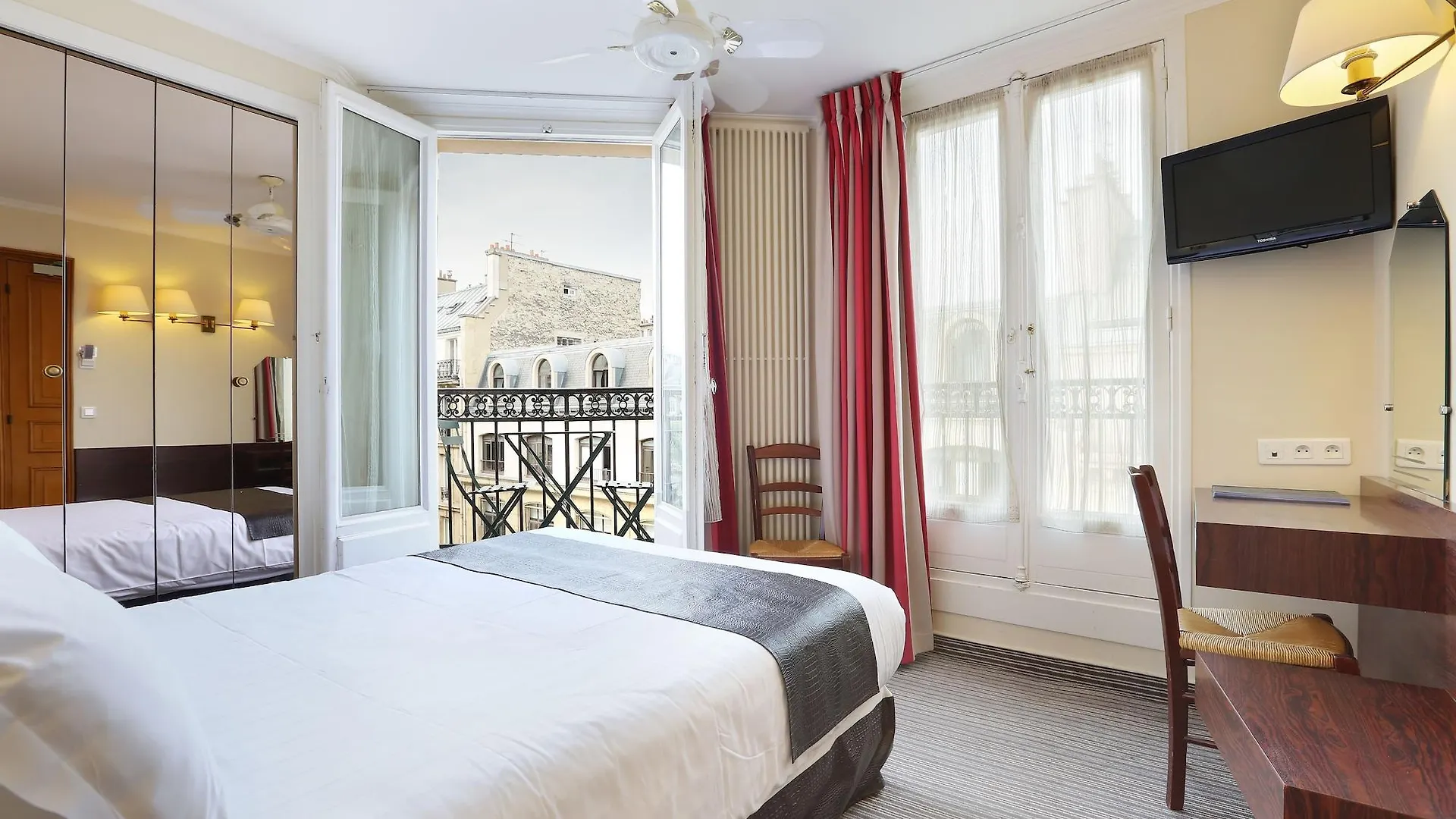 Hotel Du College De France Paris 3*,